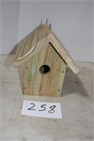 9X10X9 BIRD HOUSE