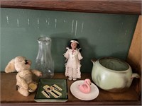 Group of small collectibles
