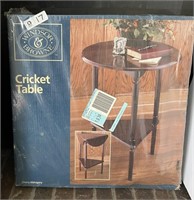 NEW Windsor & Browne cricket table