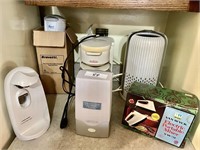 Group of small kitchen appliances