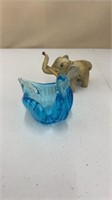 Glass swan and elephant