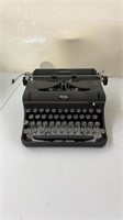 Royal companion typewriter