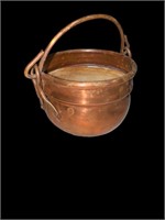 Antique copper kettle/flower pot approx 5" tall