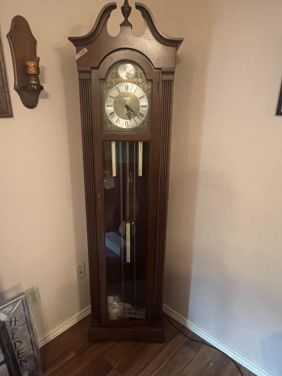 GRANDFATHER CLOCK 6' TALL TREND BRAND