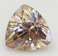 (K) Strontium Titanate Gemstone - Trillion Cut -