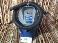 Shop-Vac L250 Hang Up Portable 2.5 Gallon Vacuum