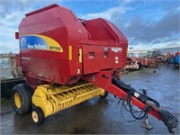 NH BR7060 round baler *manual & parts in office