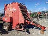 Gehl Round Baler*manual,pto & controls in office