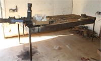 METAL SHOP TABLE W/ PIPE VISE