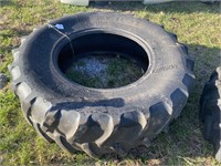 Tractor tire 18.4–30