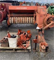 Allis Chalmers 303 baler w/parts *manual in office