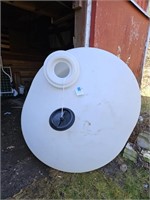 WAter Tank with Spigot