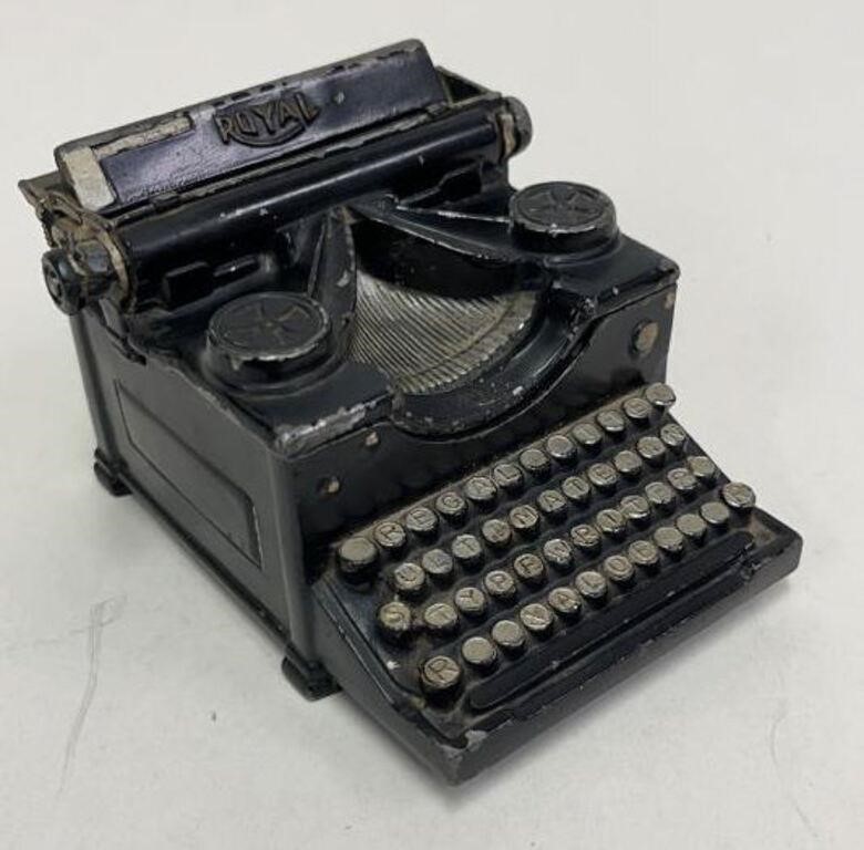 Die Cast Royal Regal Typewriter Promo Lidded  Box