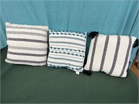 3 Toss Pillows