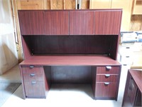 Office Desk W/Hutch 71" x 65.5" x 22.5"