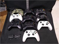 Mixed Lot of XBOX & XBOX 360 Controllers