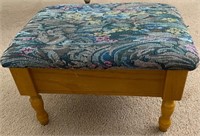 60 - STORAGE FOOTSTOOL W/ NEEDLEPOINT TOP