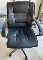 60 - HOME OFFICE DESK CHAIR