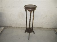 WOODEN BARLEY TWIST LEG PLANT STAND