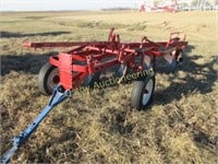 IH 70 pull type 4 bottom plow