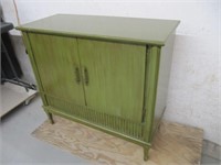 RETRO SIDEBOARD/SERVER