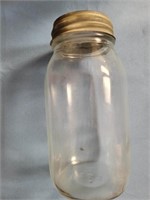 Quart jar with screw top