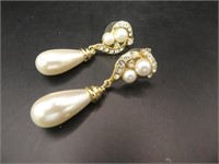 Pearl & Rhinestone 1.5" Dangle Earrings