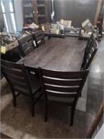 Dinning room table with 7 chairs, 64"x38"