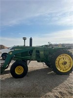 John Deere 4010 w/ John Deere 48 loader,