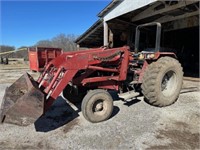 Case IH 885 Tractor w/ Case IH 2250 Loader,