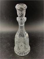 Cut crystal decanter with stopper in excellent con