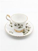 Royal Windsor White Trillium Miniature Teacup