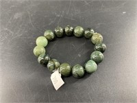 Jade stretch bracelet