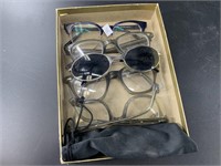 5 Pairs of vintage reading glasses and sun glasses