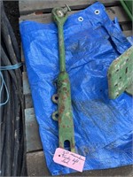 John Deere tractor lift link