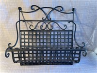 Wall Hanging Metal Magazine Rack