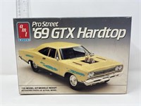 Assembled AMT 1968 GTX Hardtop model kit