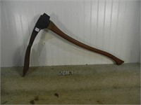 “N.H.” primitive 7 3/4” w/ trenching tool or sod