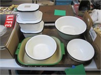 8 Pieces of Nice Enamelware Bowls, Covered Dishes.