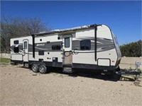 *2016 Prime Time Avenger 30QBS Travel Trailer