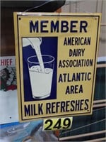 American Dairy Assn. Atlantic, Tin 9x12, Yel/Blu