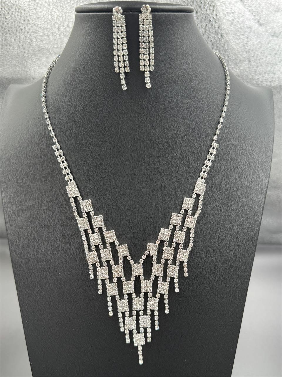 Swarovski Style Crystal Necklace and Earring Set