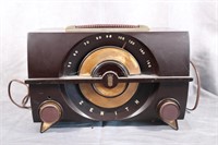 Zenith Model J615 Radio. Vintage