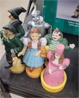 Wizard of Oz Presents Figurines & Other