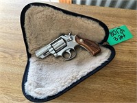 GS2 - Smith & Wesson .357 Magnum Revolver