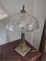 Antique Bankers Lamp with glass shade/bedroom2
H