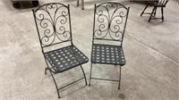 2 folding patio chairs