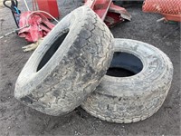 2 Michelin tires - 445/65 R22.5