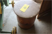 Barrel seat