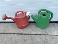 2 watering cans